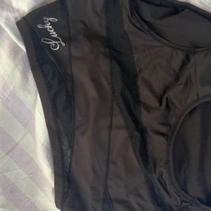 피가 조금 묻은거에요